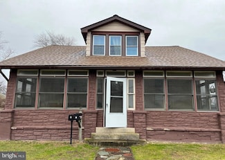 911 Laurel Rd, Lindenwold, NJ 08021