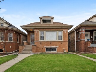 5520 W Cornelia Ave, Chicago, IL 60641