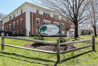 16 Fordyce Ct Unit 11, New Milford, CT 06776