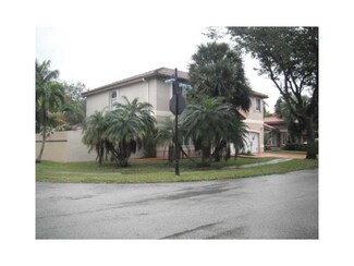 8989 NW 188th Terrace, Hialeah, FL 33018