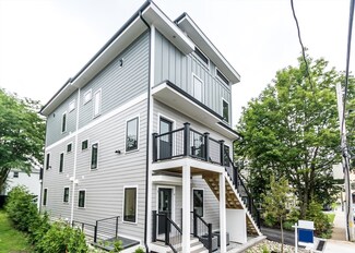 15 Alder St Unit 1, Waltham, MA 02453