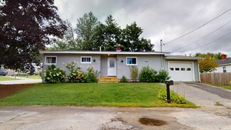 10 Orchard Cir, Lewiston, ME 04240