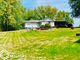 120 Lakeview Dr, Montezuma, IA 50171
