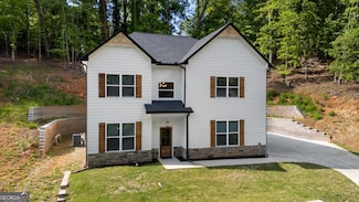830 Dixon Dr, Gainesville, GA 30501