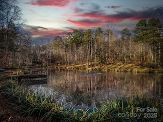 1090 N Saunders Dr, Catawba, NC 28609