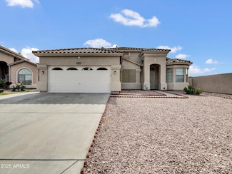 6752 W Citrus Way, Glendale, AZ 85303