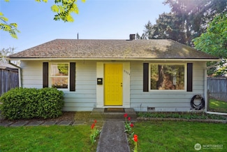 9904 35th Ave SW, Seattle, WA 98126