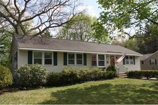 8 Mcfarlin Rd, Chelmsford, MA 01824