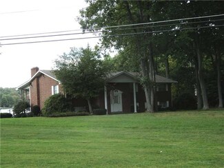 302 Manito Trail, Mercer, PA 16137