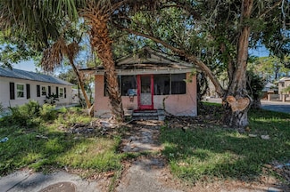 431 Grand Blvd, Tarpon Springs, FL 34689