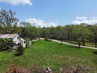 68 Carter N, Ellsinore, MO 63937