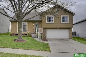 7717 Morris St, Omaha, NE 68122