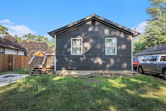2850 Vermillion St, Lake Station, IN 46405