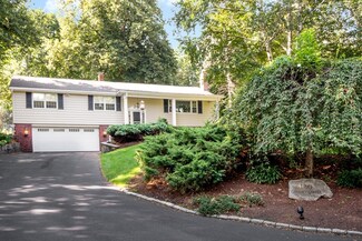 180 Adams St, Quincy, MA 02169