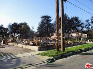 2469 Grandeur Ave, Altadena, CA 91001