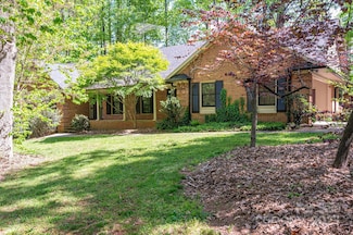 1058 General Hoke Dr, Lincolnton, NC 28092