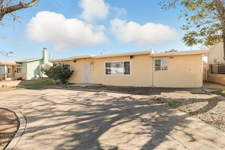 308 General Chennault St NE, Albuquerque, NM 87123