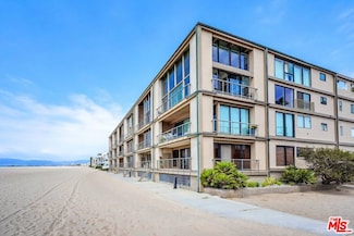 1 Spinnaker St Unit 8, Marina Del Rey, CA 90292