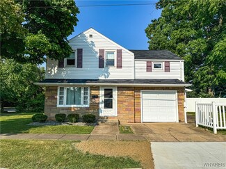 8801 Lindbergh Ave, Niagara Falls, NY 14304