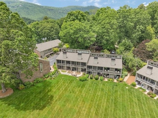 55 Toxaway Shores Unit 14, Lake Toxaway, NC 28747
