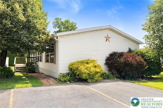 4421 Grey Wolf Ln, Orefield, PA 18069