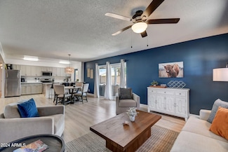 1015 E Concorda Dr, Tempe, AZ 85282