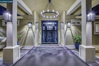 24 Crest Ct, Alamo, CA 94507