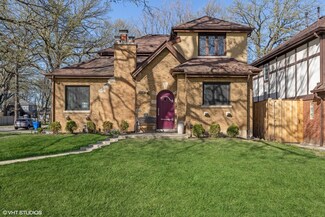 6657 N Hiawatha Ave, Chicago, IL 60646