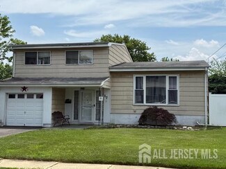 17 York St, Old Bridge, NJ 08857