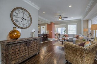 3651 Campbell St, Kansas City, MO 64109