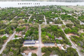 2720 Cypress St, Granbury, TX 76048