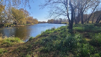 1 Foothill Ave, Marble Rock, IA 50653