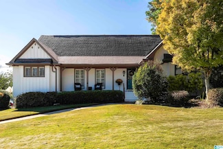 2622 Swiss Ln, Vestavia, AL 35226