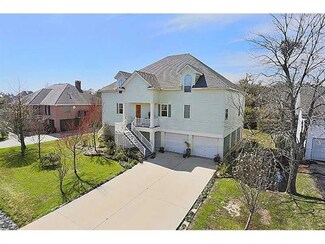 107 Holly St, Mandeville, LA 70448