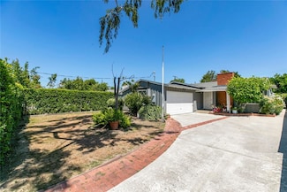 14719 Wyandotte St, Van Nuys, CA 91405