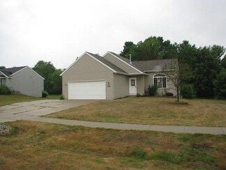906 Bush Creek Ln, Whitehall, MI 49461