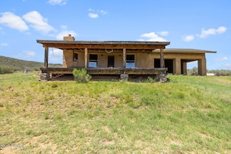 9955 E Iron King Rd, Dewey, AZ 86327