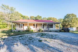 735 Leonard Oak Church Rd, Morgantown, KY 42261