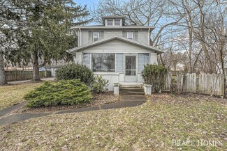 2421 Miller Ave NW, Grand Rapids, MI 49544