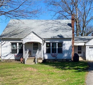 1011 N Main St, Amherst, OH 44001