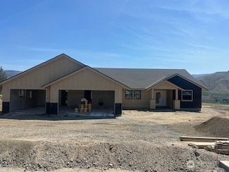 2214 6th St SE, East Wenatchee, WA 98802