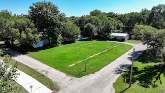 229 Hall St, Council Grove, KS 66846