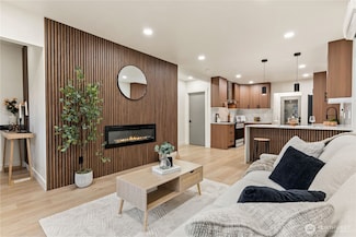 146 NW 79th St, Seattle, WA 98117