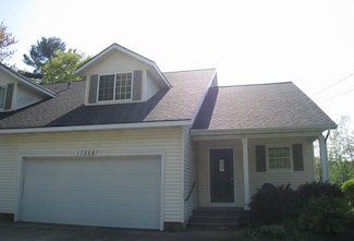 17328 Hazel St, Spring Lake, MI 49456