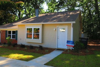 1328 Kings Dr, Tallahassee, FL 32301
