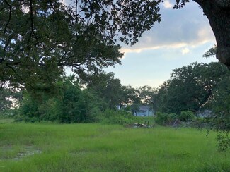 157 Oleander Dr, Gulfport, MS 39507
