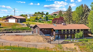 190 Sagewood Dr, Selah, WA 98942