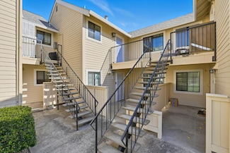 7441 Auburn Oaks Ct Unit H, Citrus Heights, CA 95621