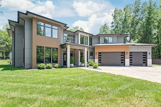 8403 Sars Field Ct, Sandy Ridge, NC 28173