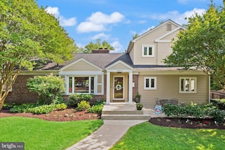 4614 Roxbury Dr, Bethesda, MD 20814
